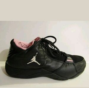 Iso these jordans size 8.5 do not buy